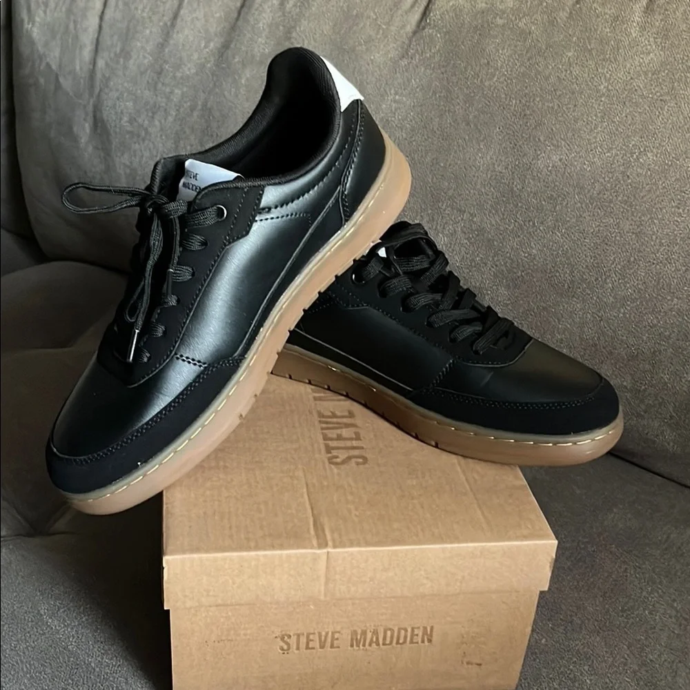 Steve Madden Black and Brown Sneakers with Sleek Design